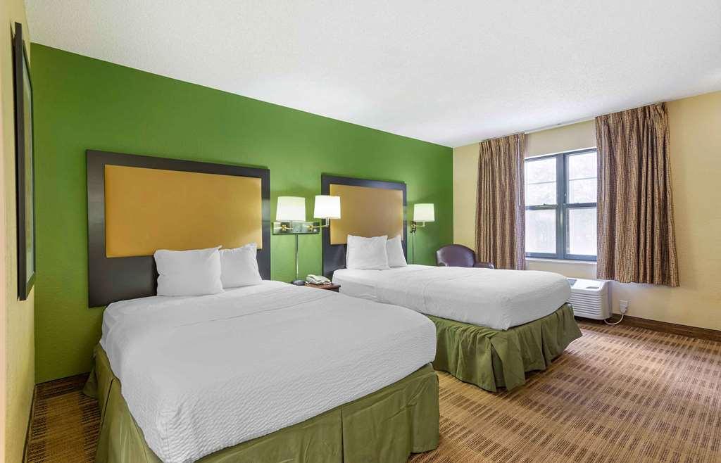 Suburban Studios Columbus Bradley Park חדר תמונה