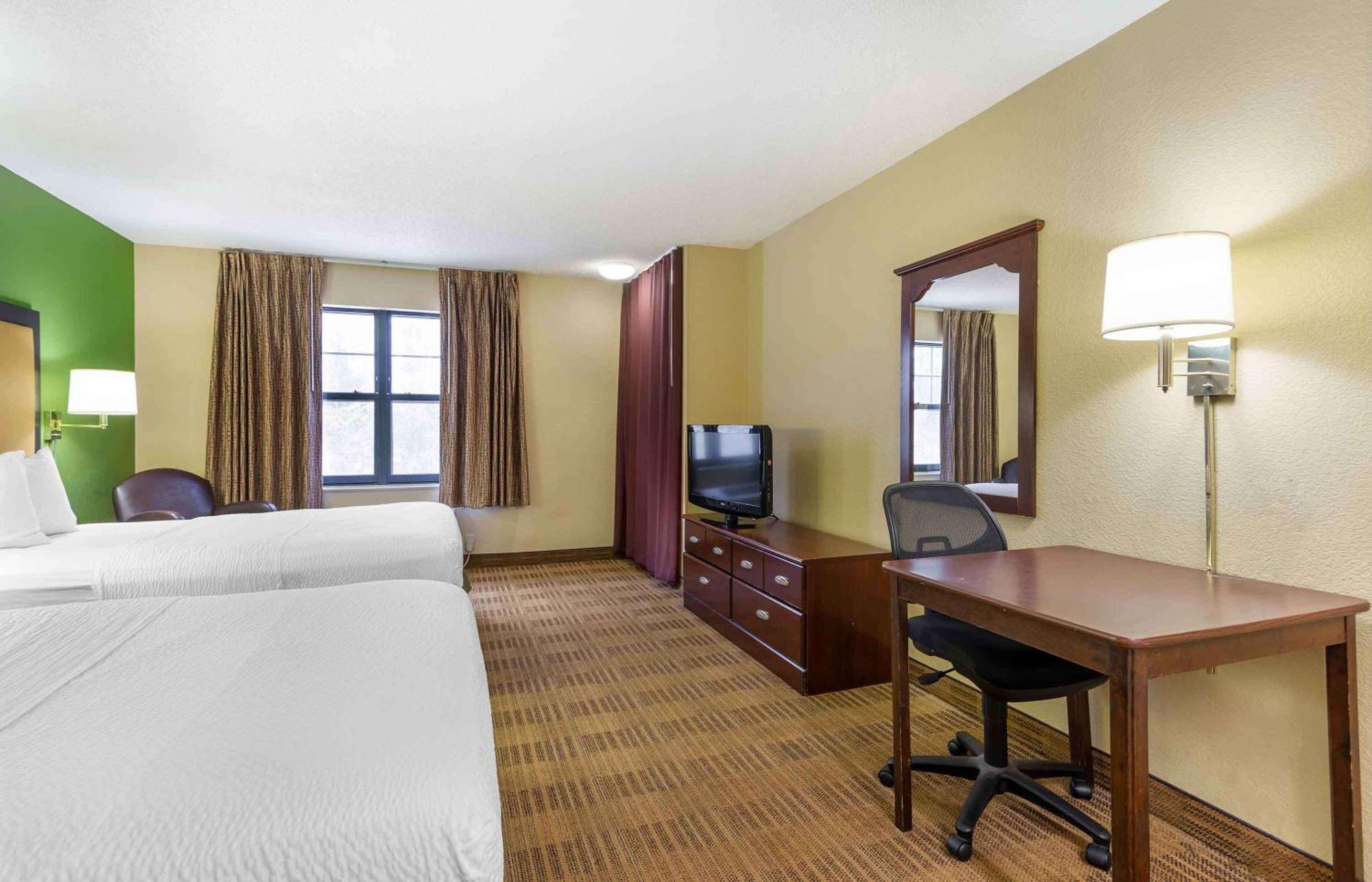 Suburban Studios Columbus Bradley Park מראה חיצוני תמונה