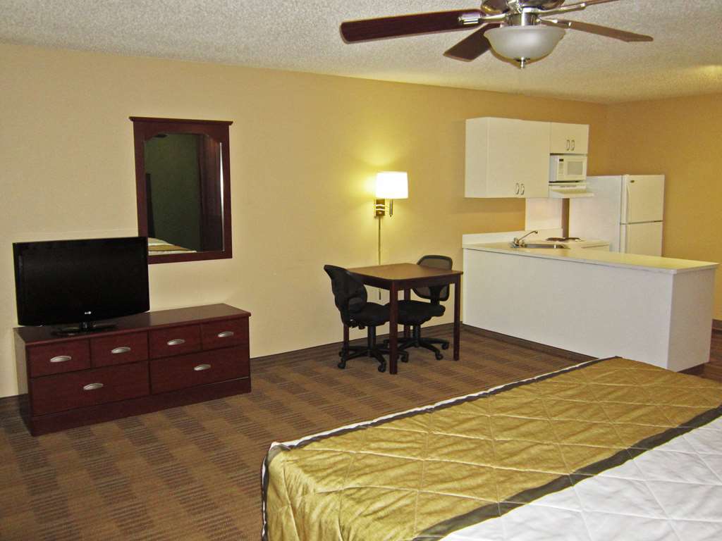 Suburban Studios Columbus Bradley Park חדר תמונה