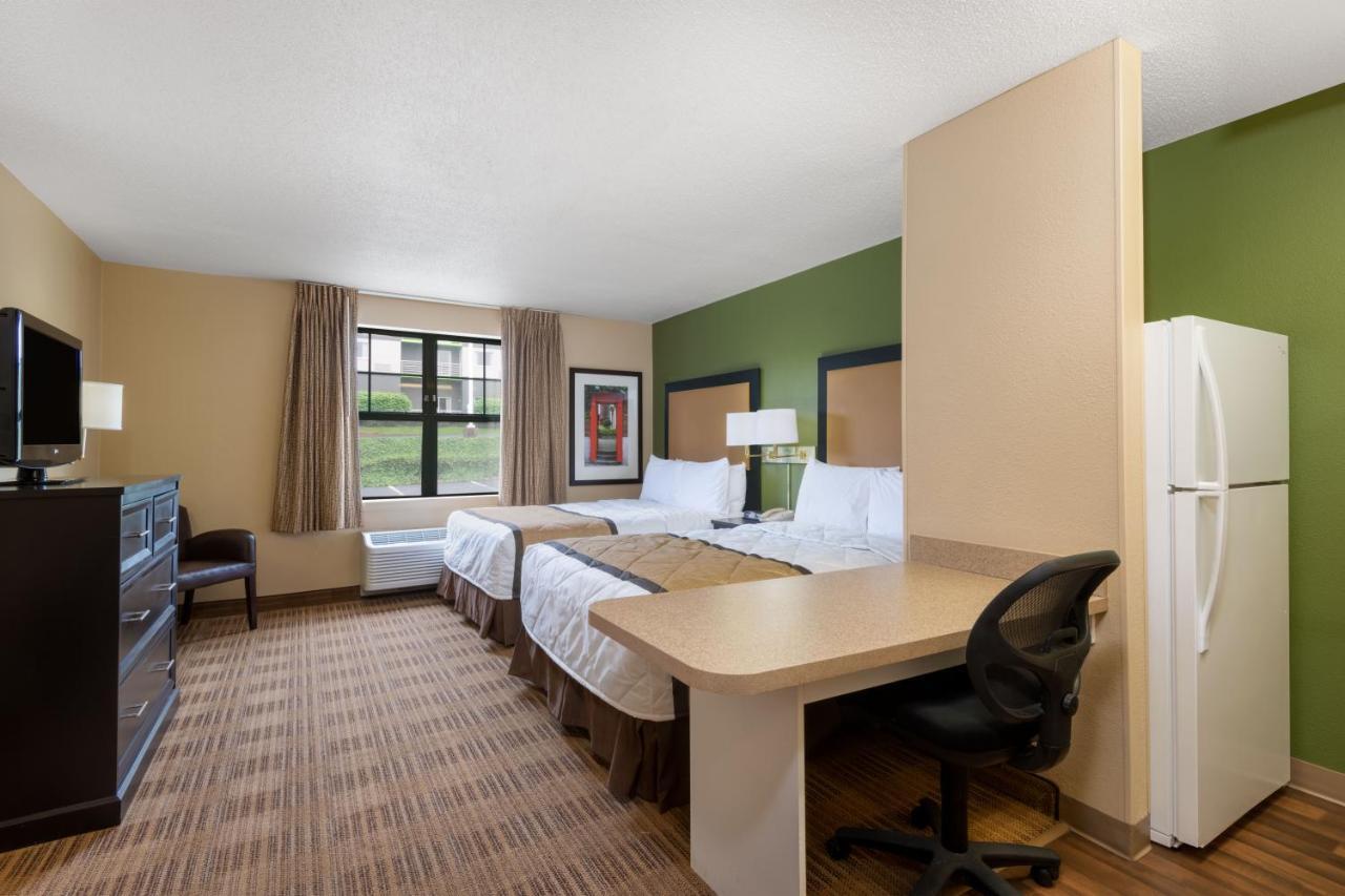 Suburban Studios Columbus Bradley Park מראה חיצוני תמונה