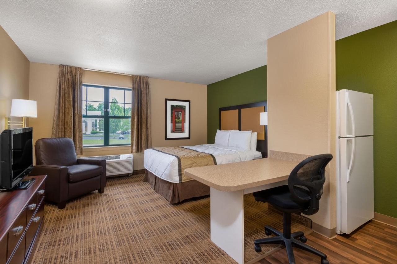 Suburban Studios Columbus Bradley Park מראה חיצוני תמונה