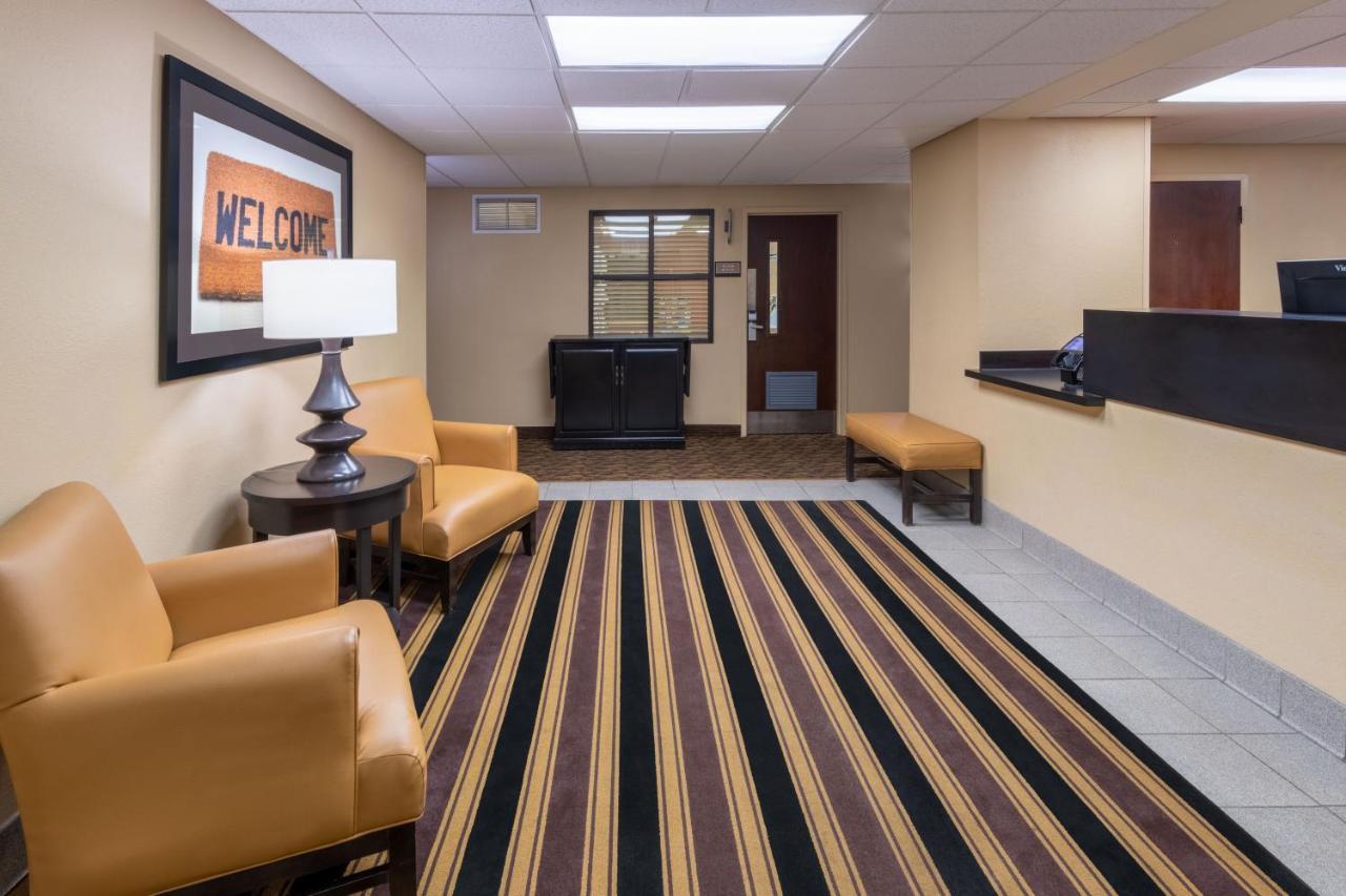 Suburban Studios Columbus Bradley Park מראה חיצוני תמונה